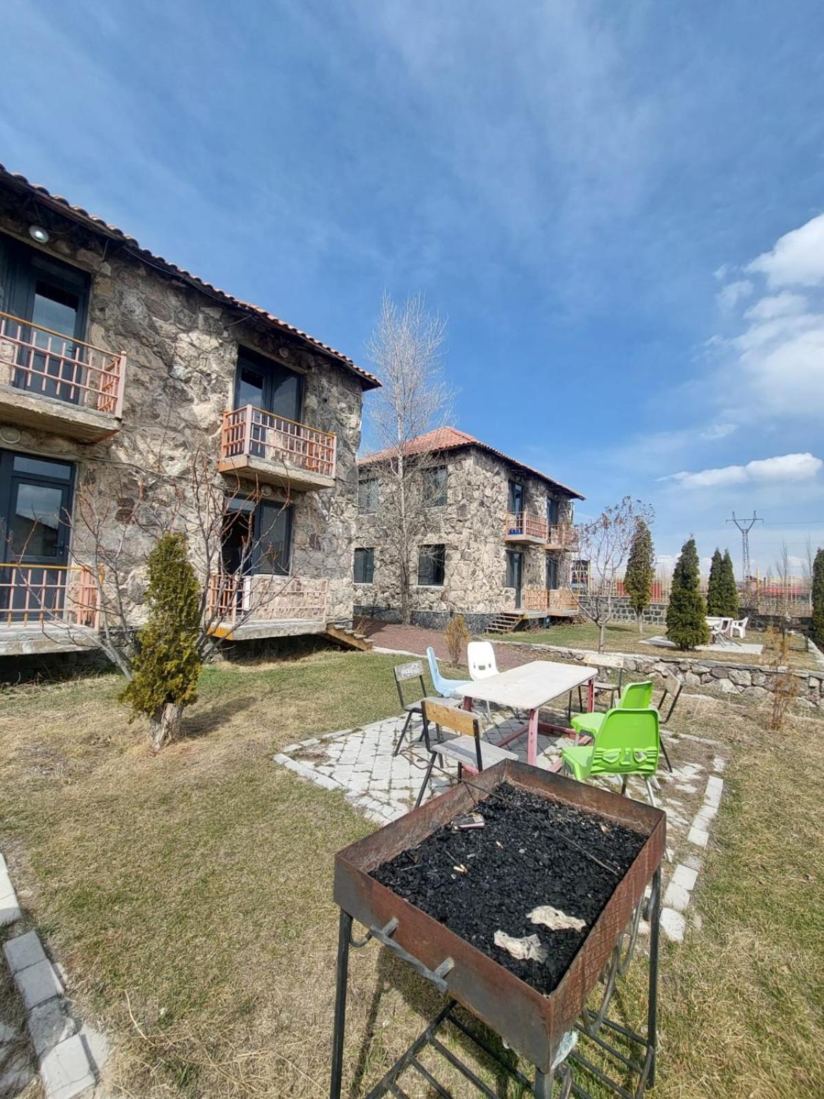 Hotel Maruna Sevan Exterior foto