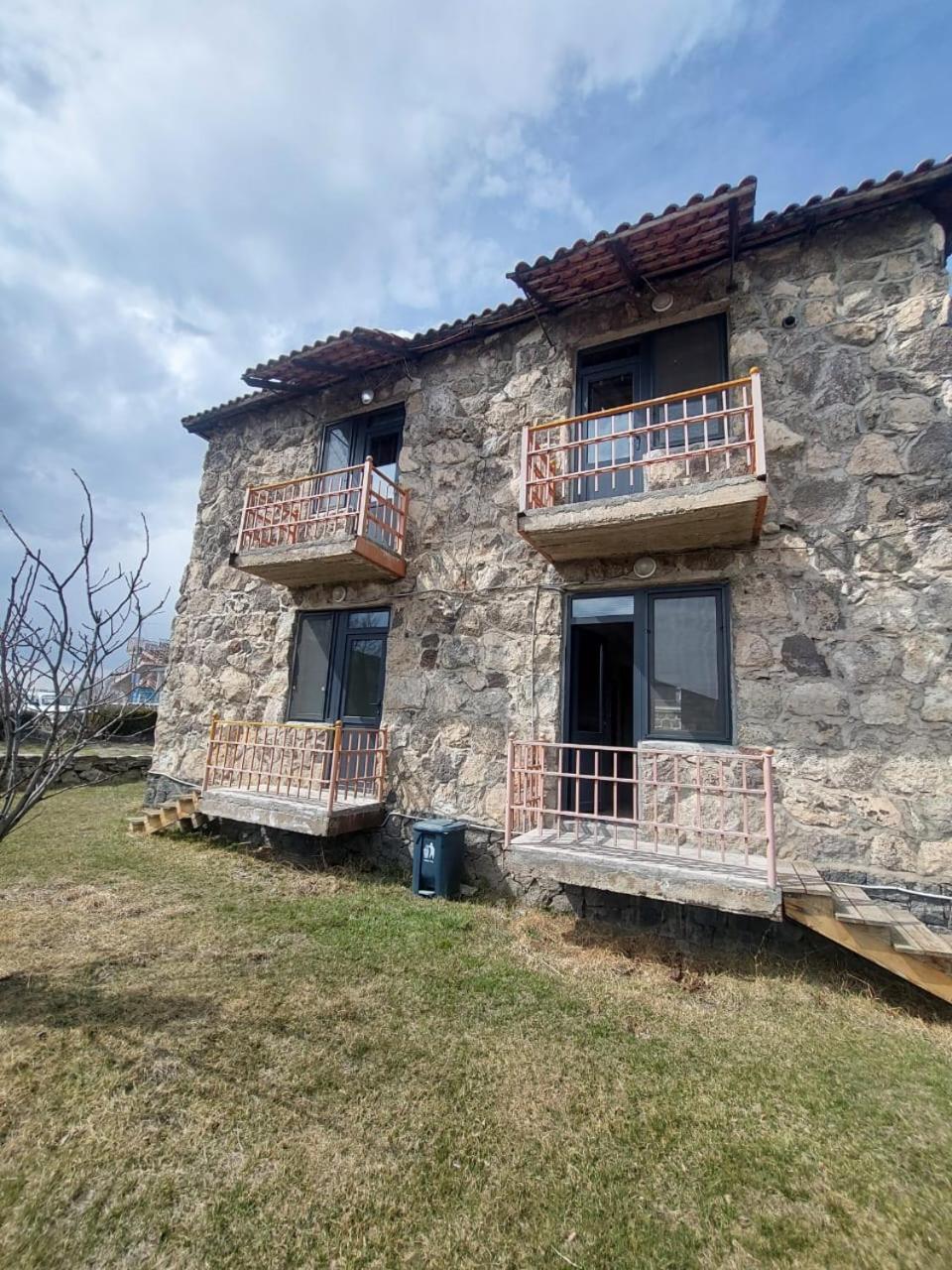 Hotel Maruna Sevan Exterior foto